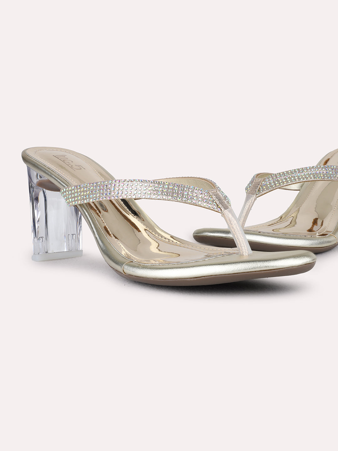 Womens Golden Party Wear Solid Pattern Block Heel Sandals