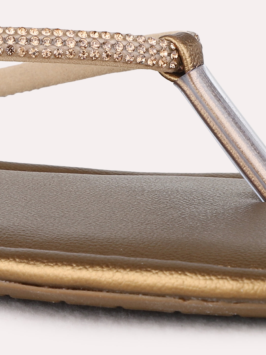 Womens Golden Casual Solid T-Strap Flat Slip-On Sandals