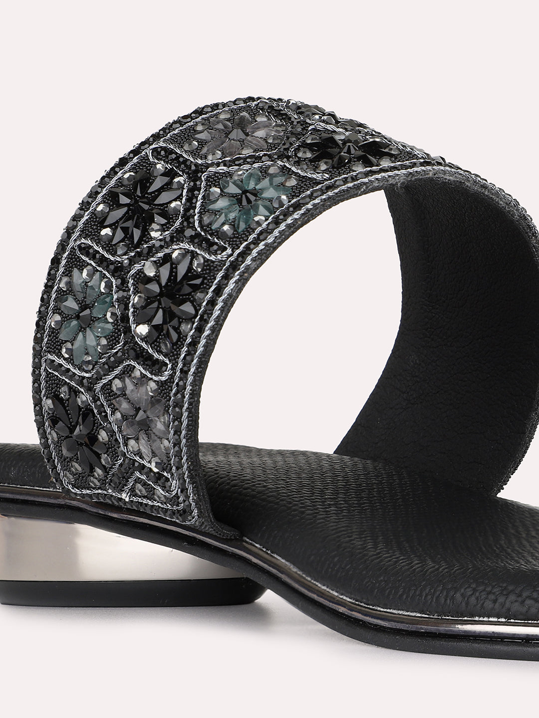 Womens Black Ethnic Embellished Pattern Round Toe Shape Block Heels