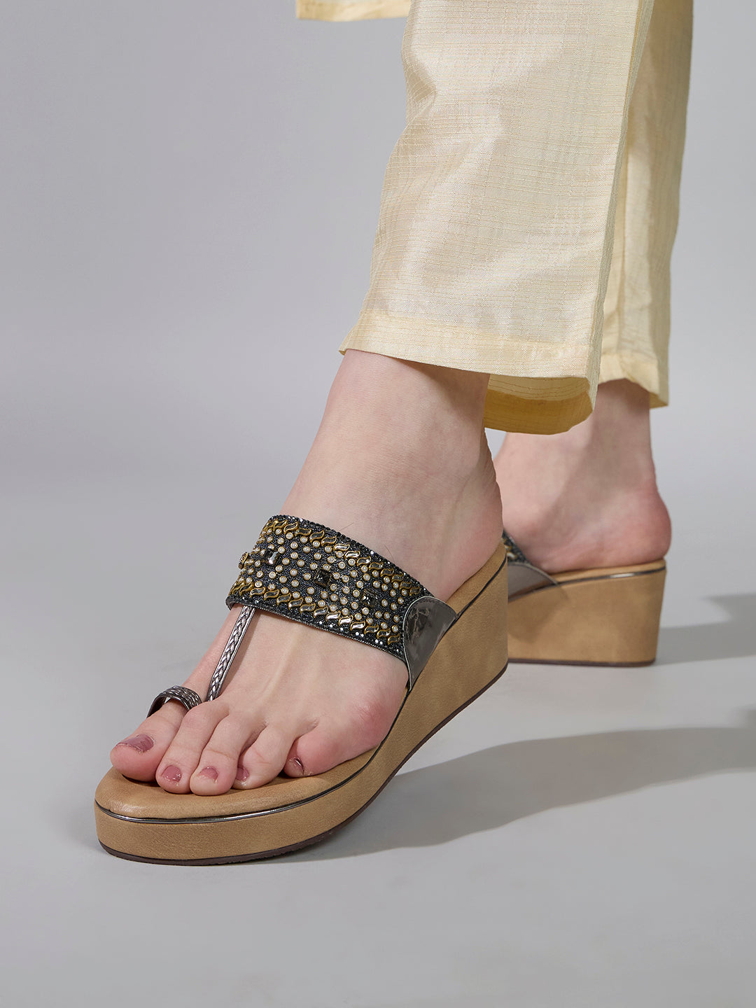 Womens Pewter Ethnic Embellished Pattern Round Toe Wedge Heels