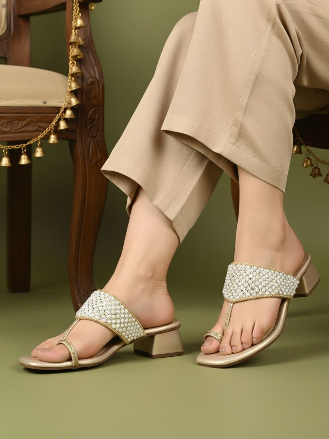 Womens Golden Party Wear Embellished Round Toe Block Heels