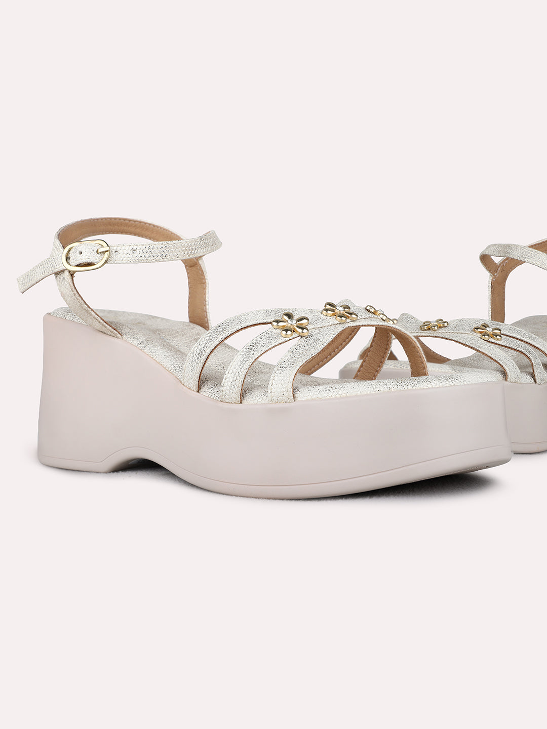 Womens Golden Party Wear Solid Round Toe Platform Heels