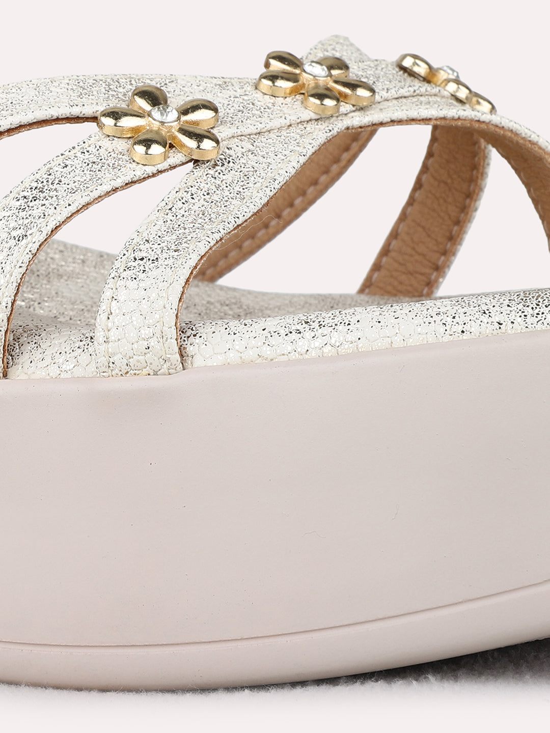 Womens Golden Party Wear Solid Round Toe Platform Heels