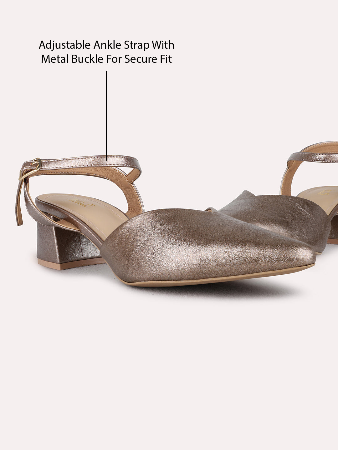 Womens Golden Party Wear Solid Pointed Toe Block Heel Mules
