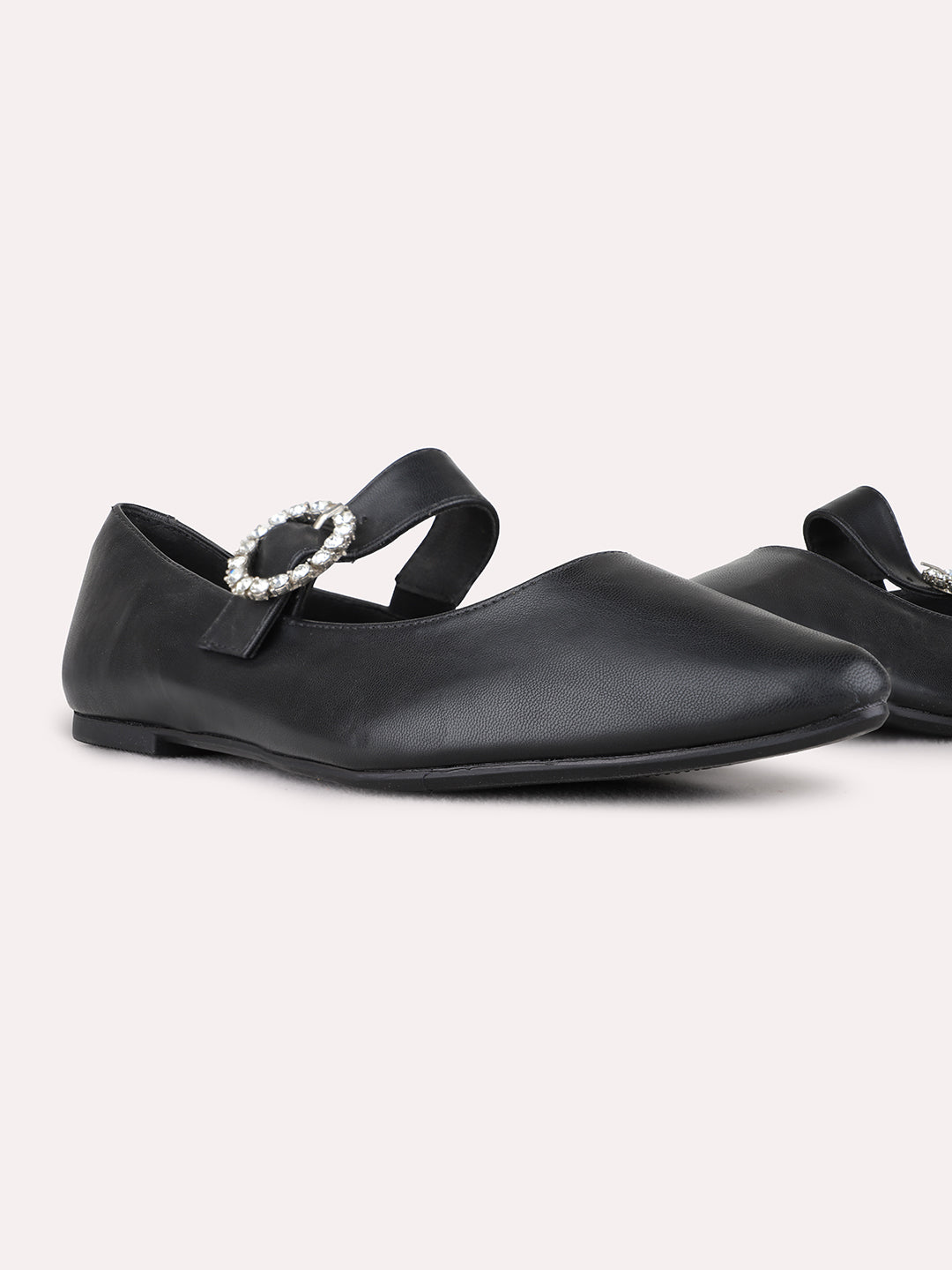 Womens Black Party Wear Solid Narrow Toe Ballerinas