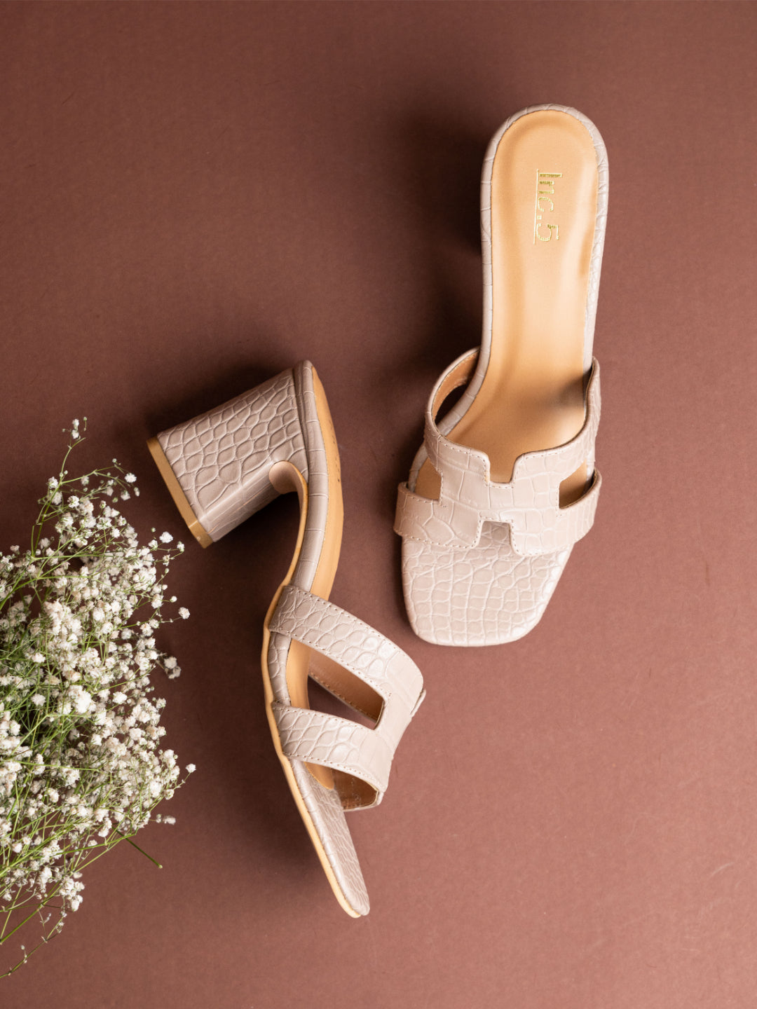 Womens Beige Party Wear Solid Square Toe Mules