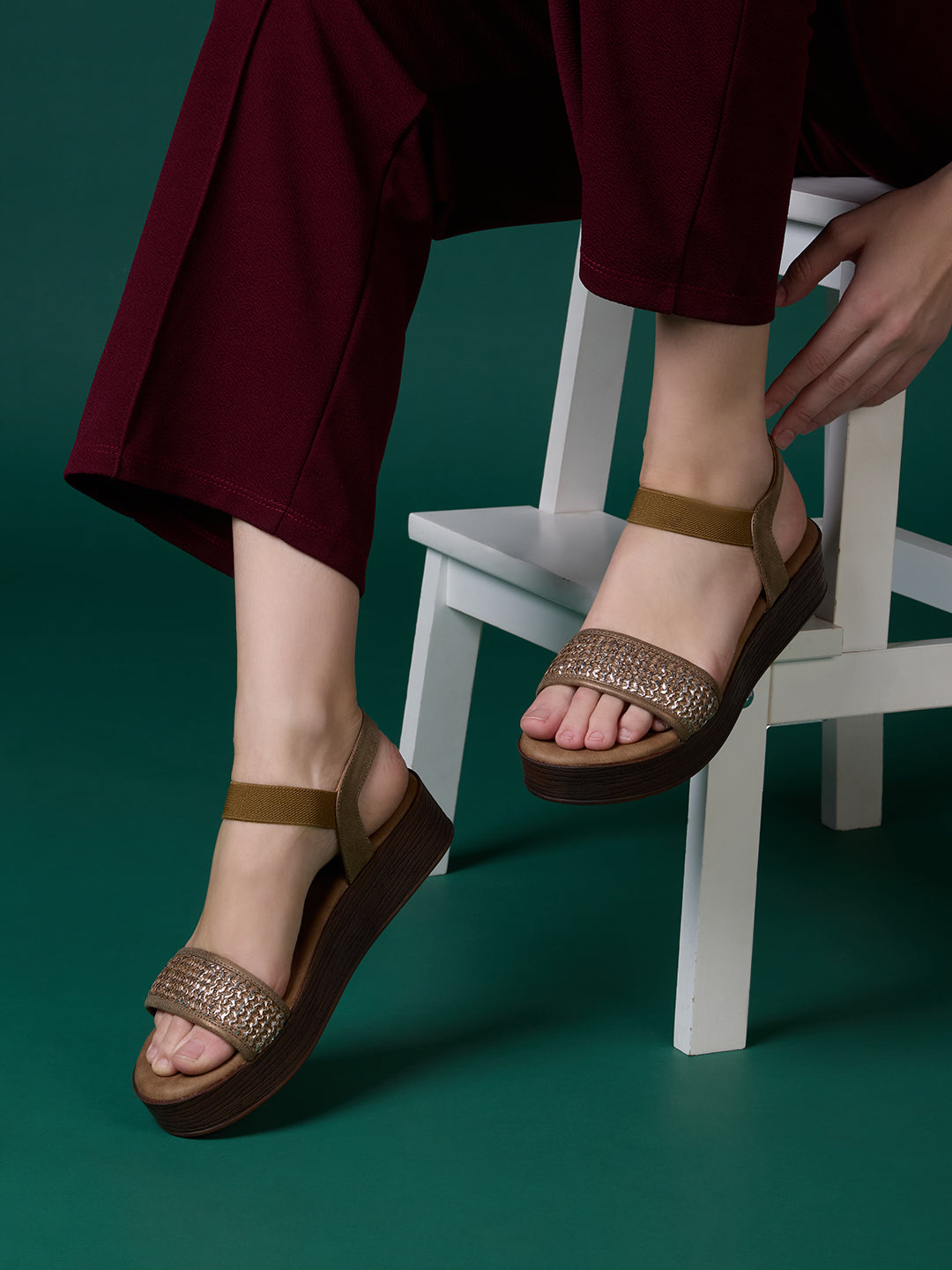 Women Brown Party Wear Solid Round Toe Sandals