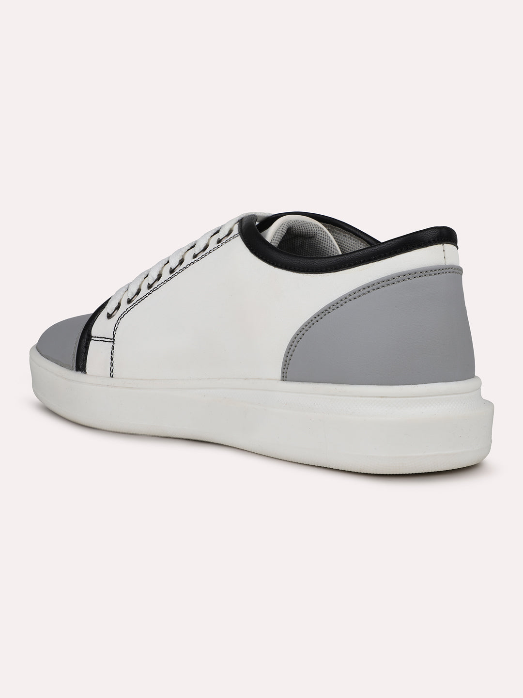 Womens White Casual Round toe Sneakers