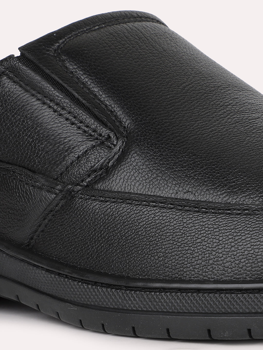 Mens Black Solid Round Toe Formal Leather Shoes