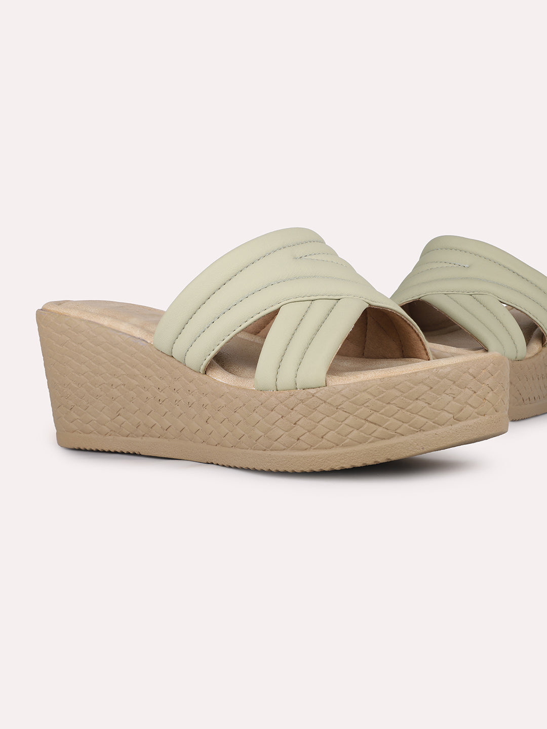 Women Green Party Wear Embellished Round Toe Wedge Heel Sandals