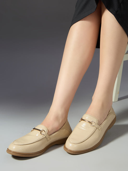 Women Beige Casual Solid Pointed Toe Moccasin
