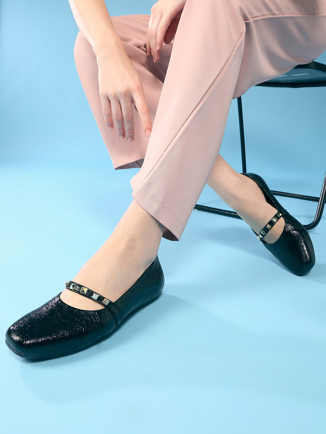 Women Black Party Wear Solid Pattern Round Toe Ballerinas