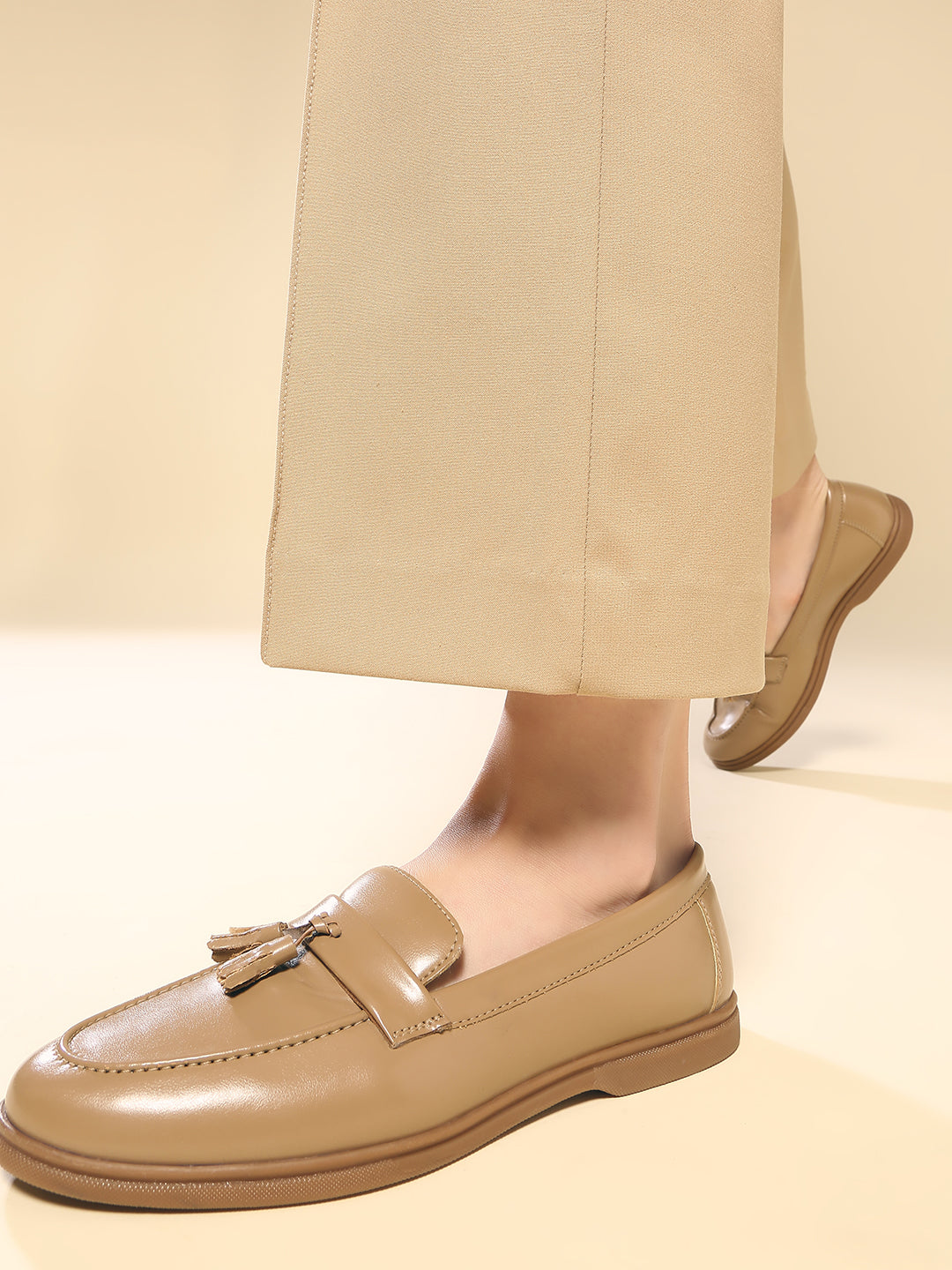 Women Beige Party Wear Solid Round Toe Loafers