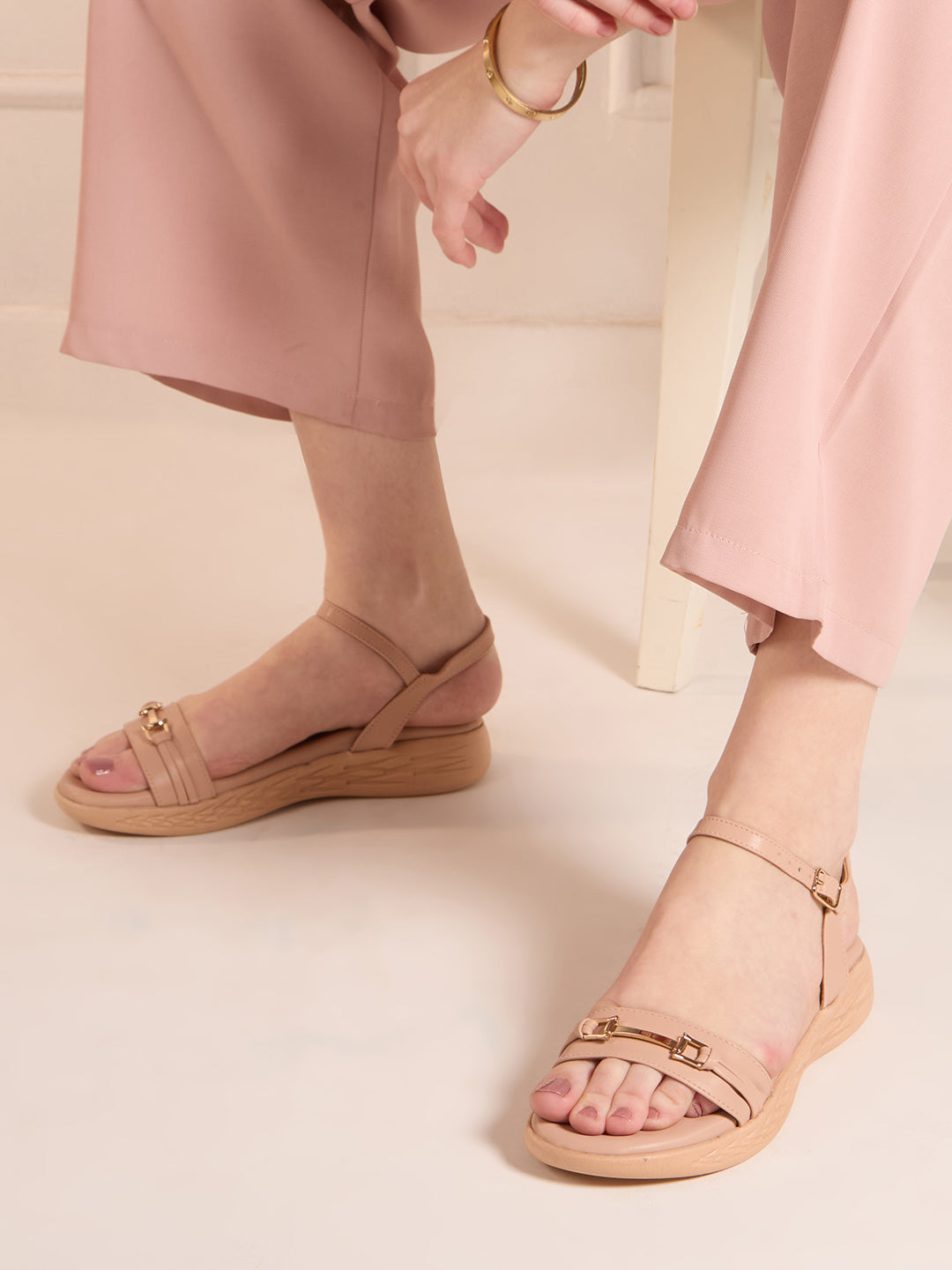 Womens Peach Casual Solid Round Toe Wedge Heel Sandals