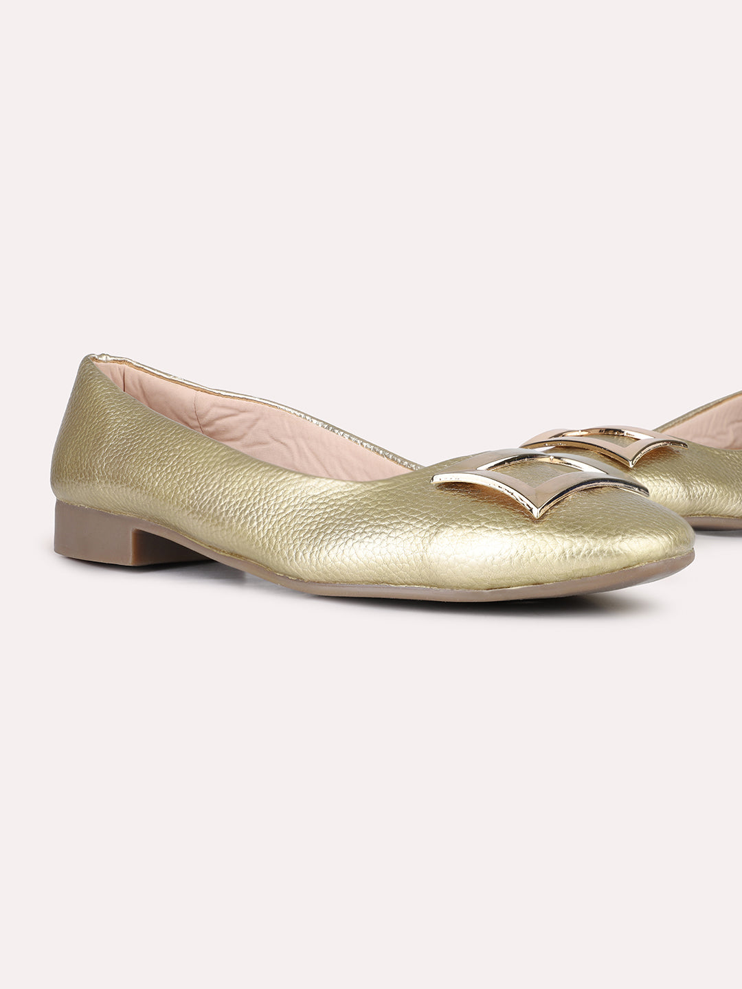 Women Golden Casual Solid Pointed Toe Ballerinas