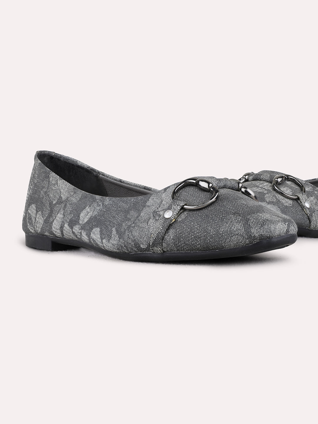Womens Black Casual Printed Pointed Toe Ballerinas