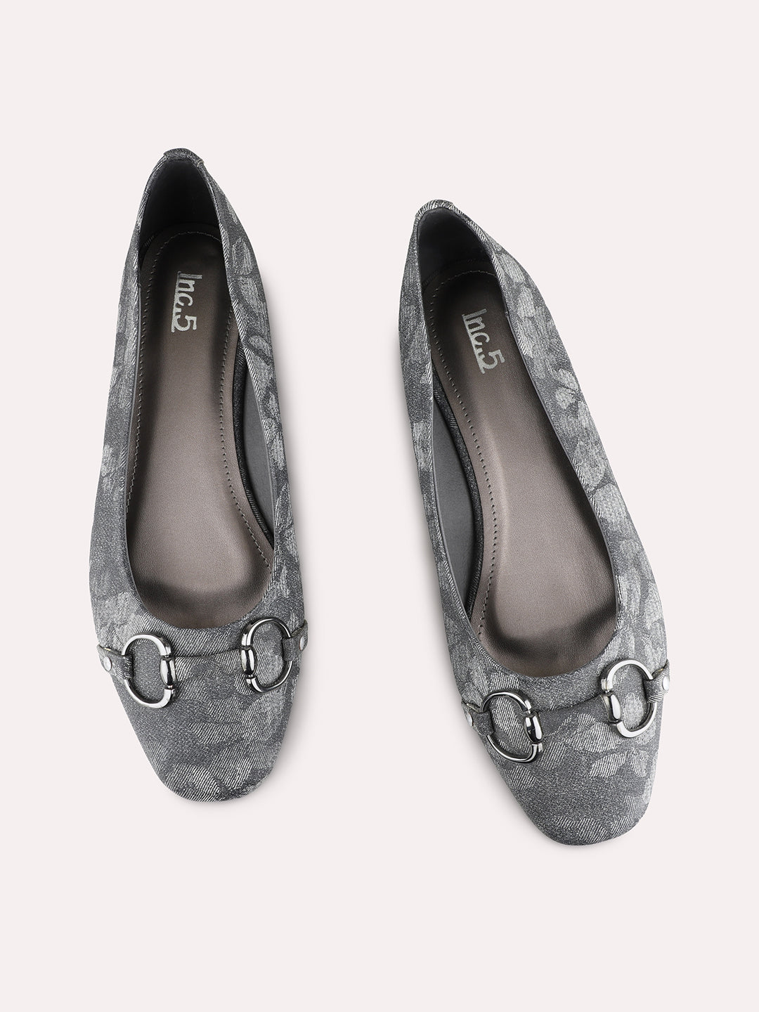 Womens Black Casual Printed Pointed Toe Ballerinas