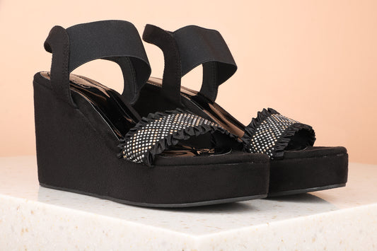 Women Black Textured Wedge Heels