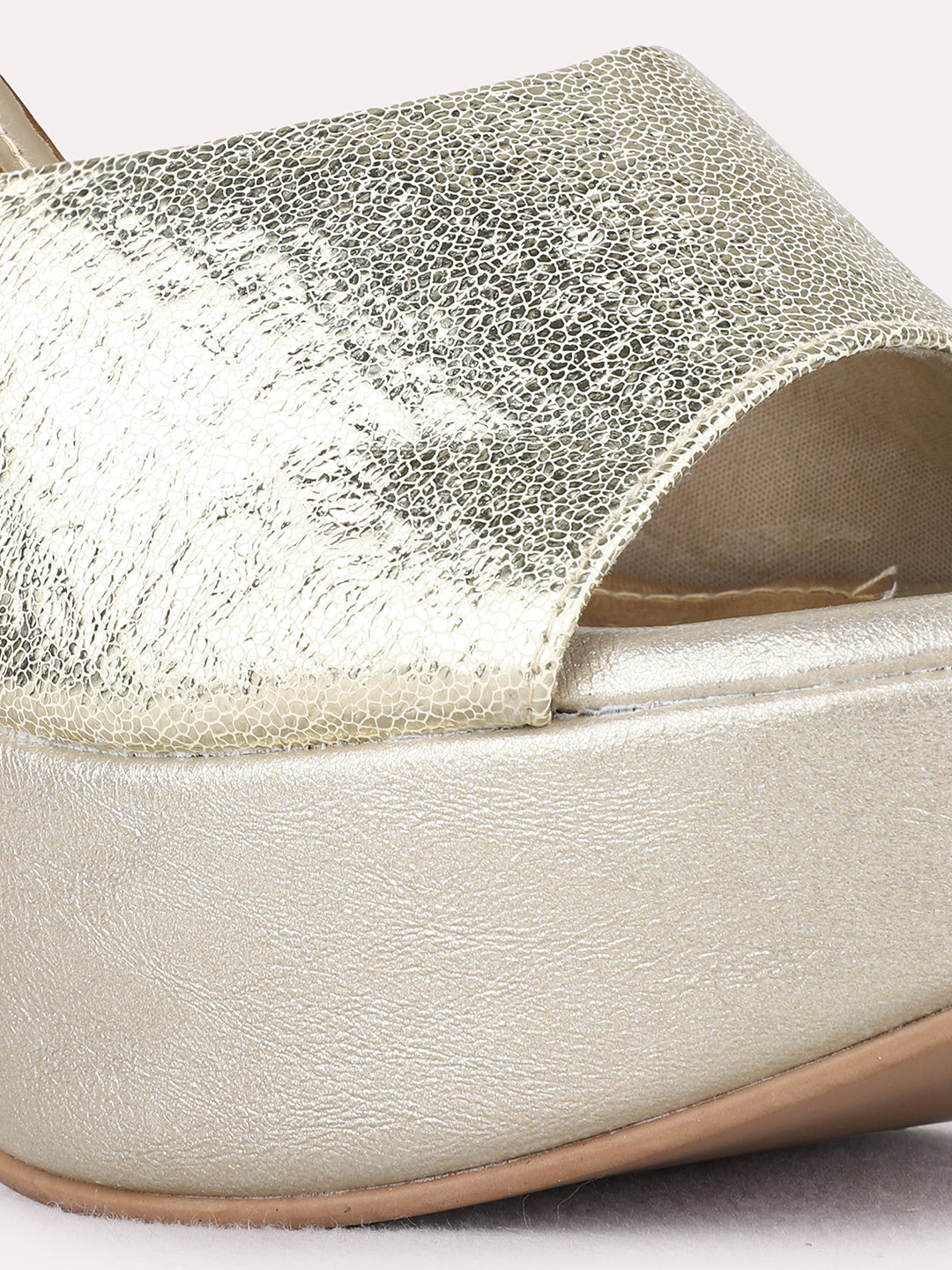 Womens Golden Party Wear Solid Stiletto Heel Sandals