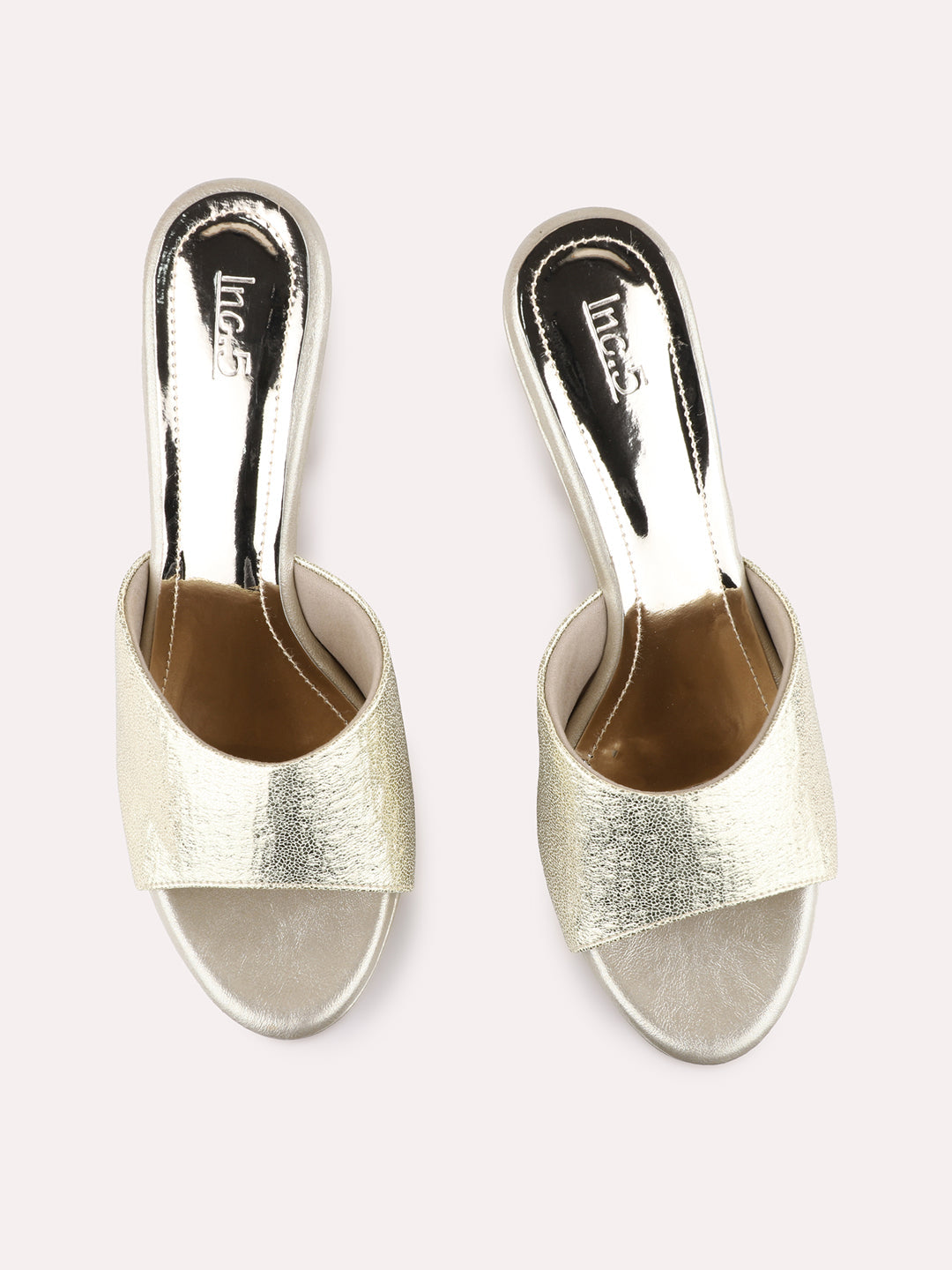 Womens Golden Party Wear Solid Stiletto Heel Sandals