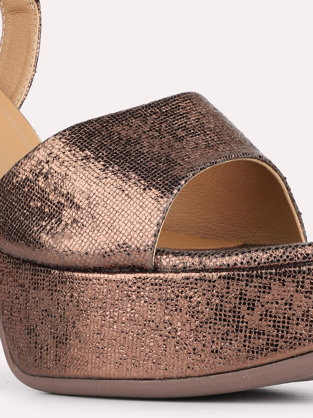 Womens Golden Party Wear Solid Pattern Round Toe Platform Heels