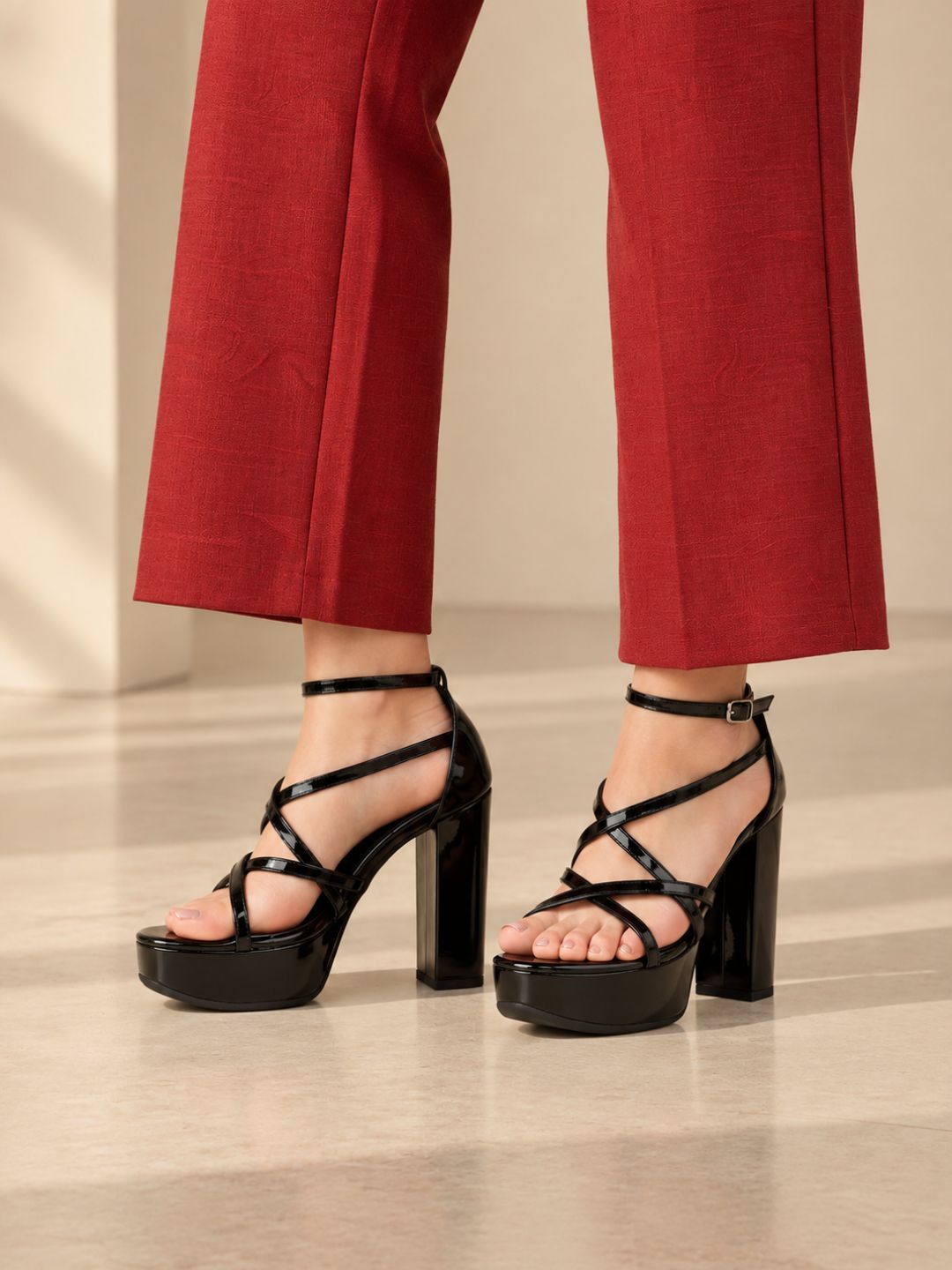 Womens Black Party Wear Striped Round Toe Platform Heels