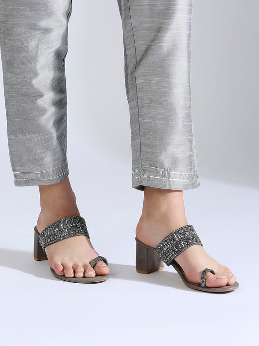 Women Gun Metal Toned Block Sandals