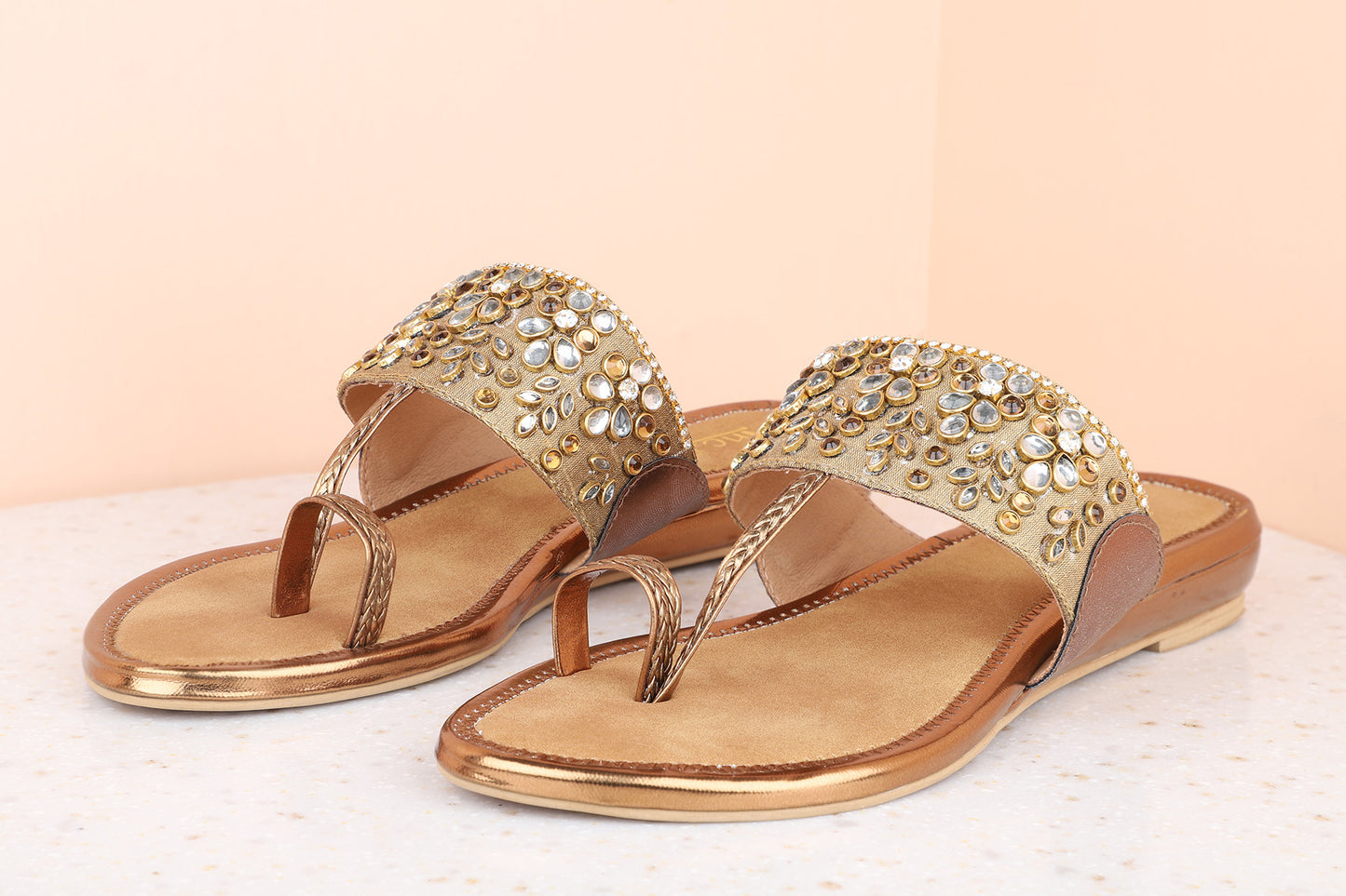 Women Antique Embellished One Toe Wedges