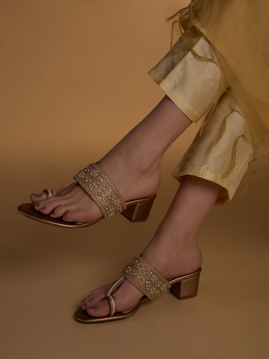 Womens Rose Golden Ethnic Embellished Round Toe Block Heel Sandals