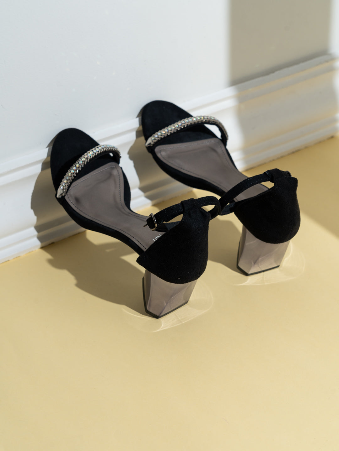 Women Black Party Wear Solid Square Toe Block Heel Sandals