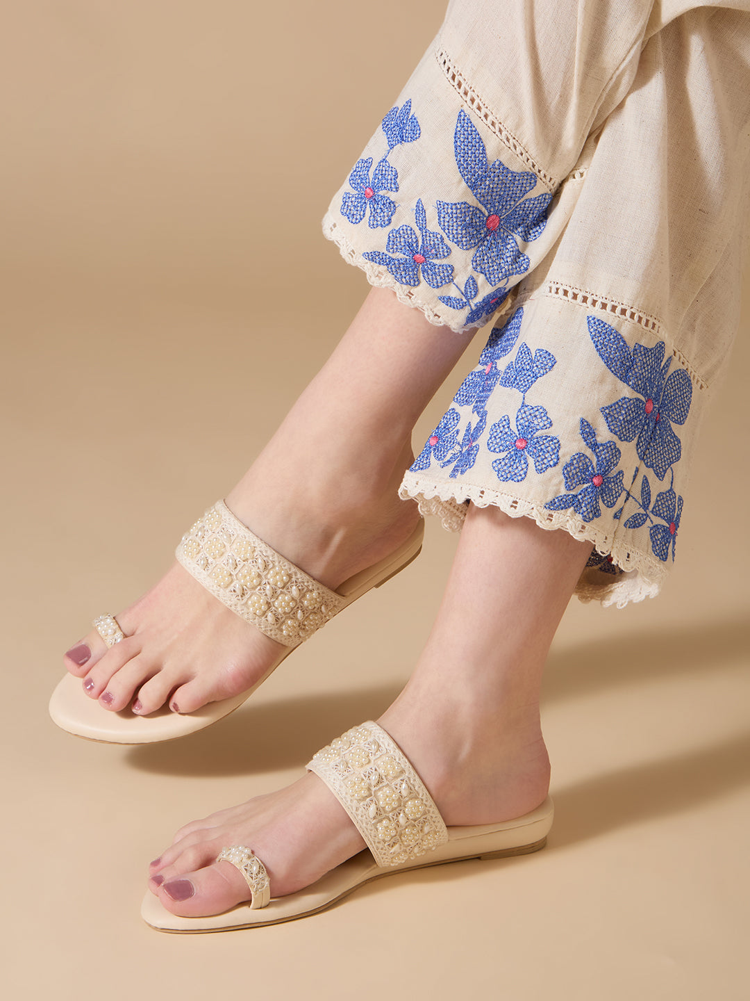 Womens Cream Ethnic Embellished One Toe Flat Slip-On Sandals