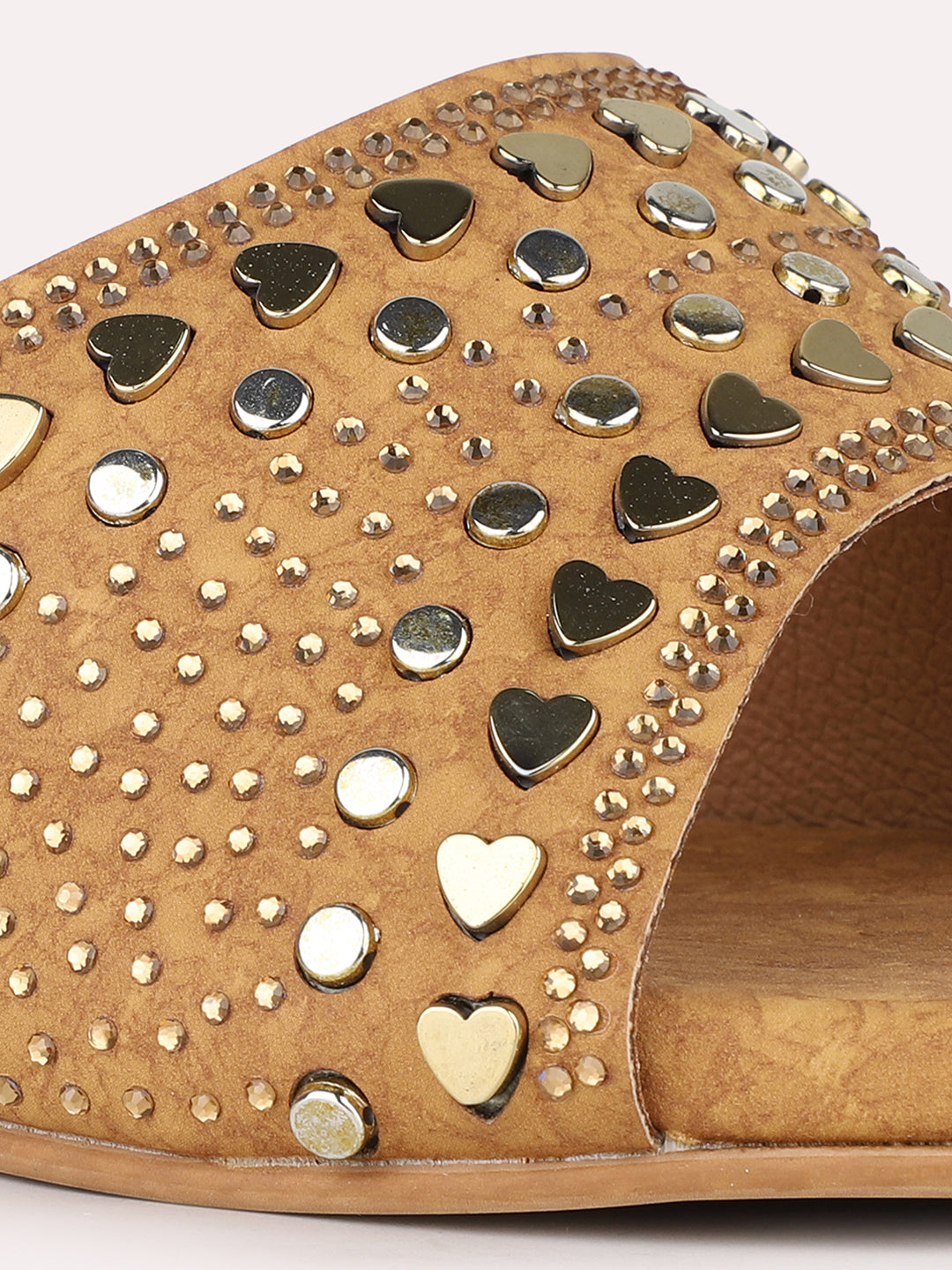 Women Antique Ethnic Embellished Round Toe Block Heel Sandals