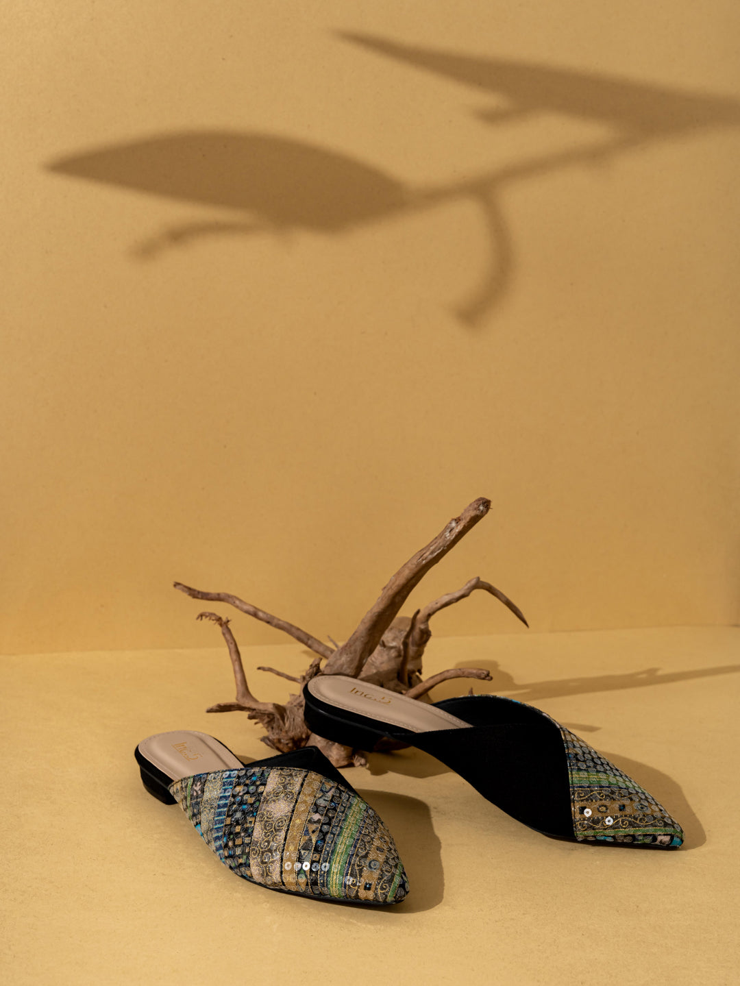 Women Black Casual Printed Pointed Toe Slip-On Flats