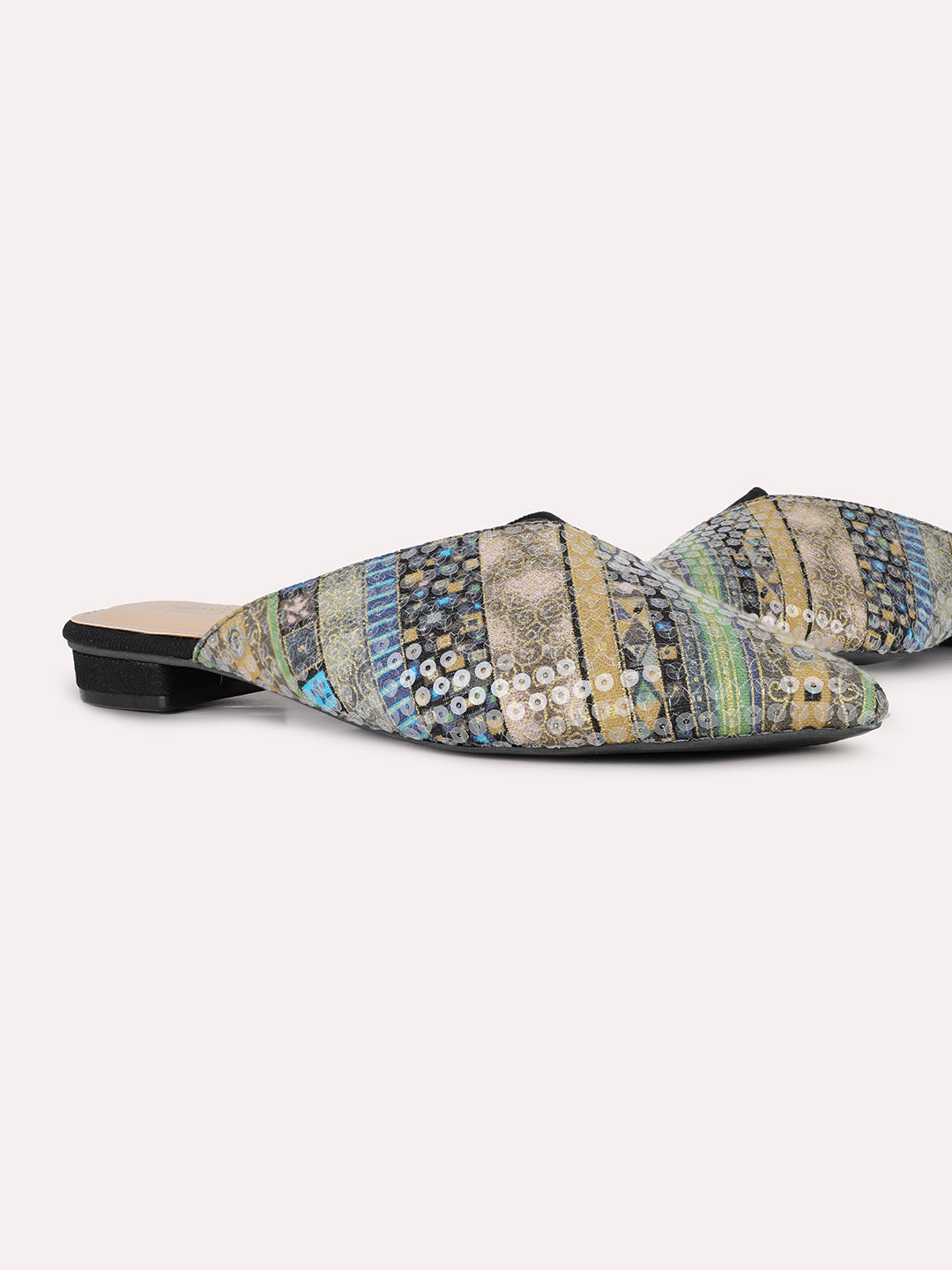 Women Black Casual Printed Pointed Toe Slip-On Flats