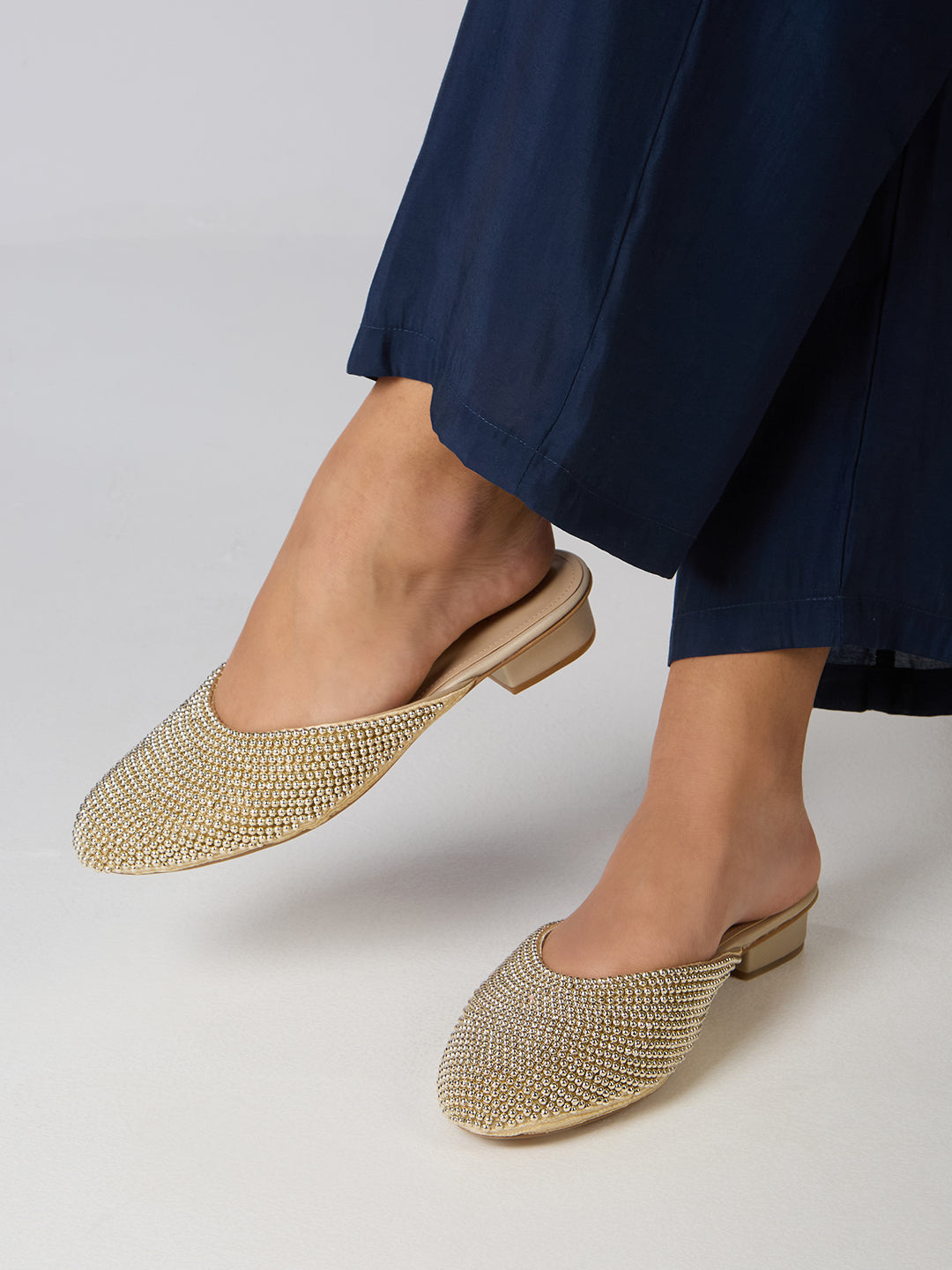 Womens Golden Party Wear Embellished Round Toe Block Heel Mules