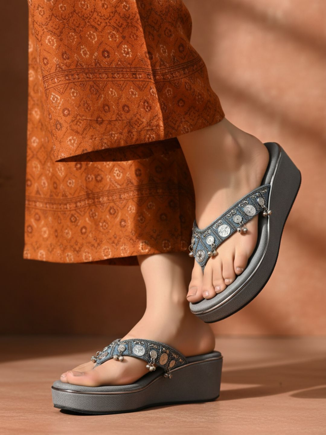 Womens Grey Party Wear Embellished Round Toe Wedge Heel Sandals