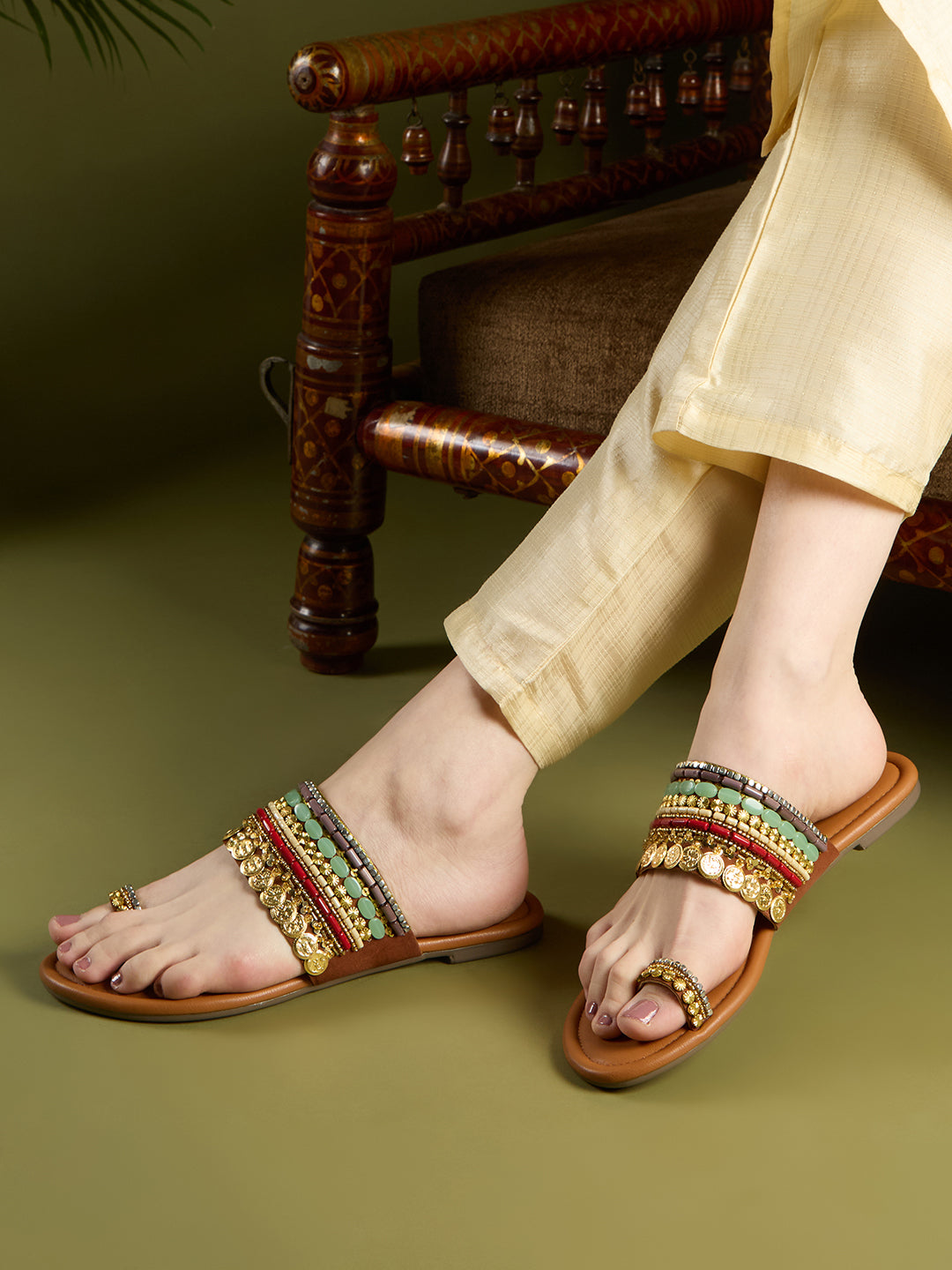 Womens Golden Ethnic Embellished One Toe Flat Slip-On Sandals