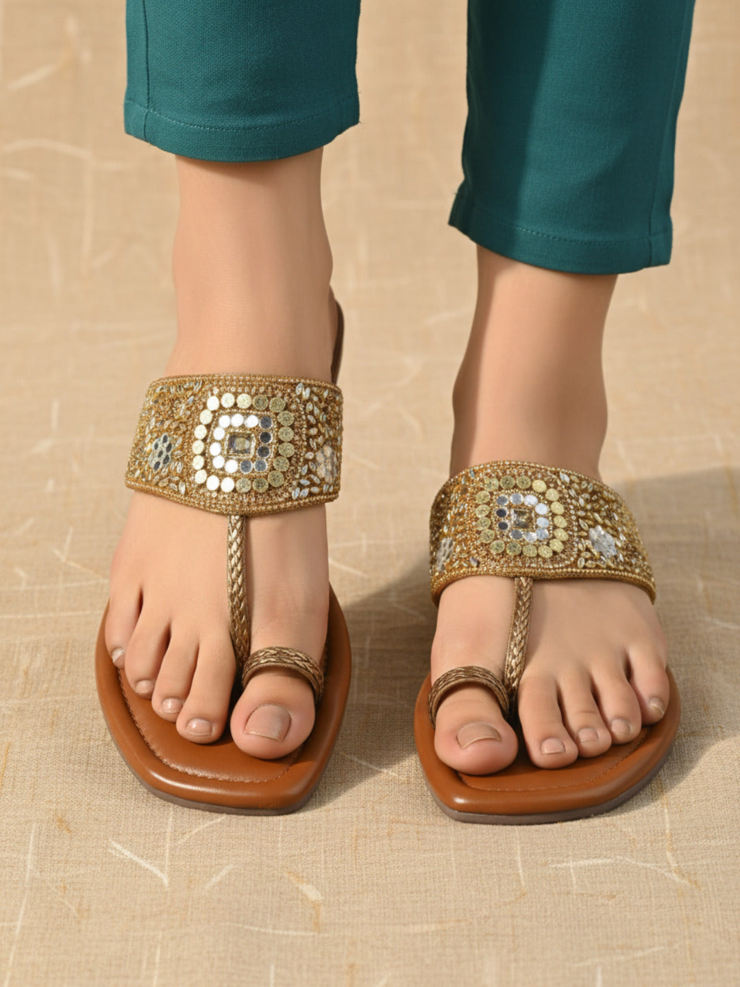 Womens Golden Embellished Ethnic One Toe Flat Slip-Ons