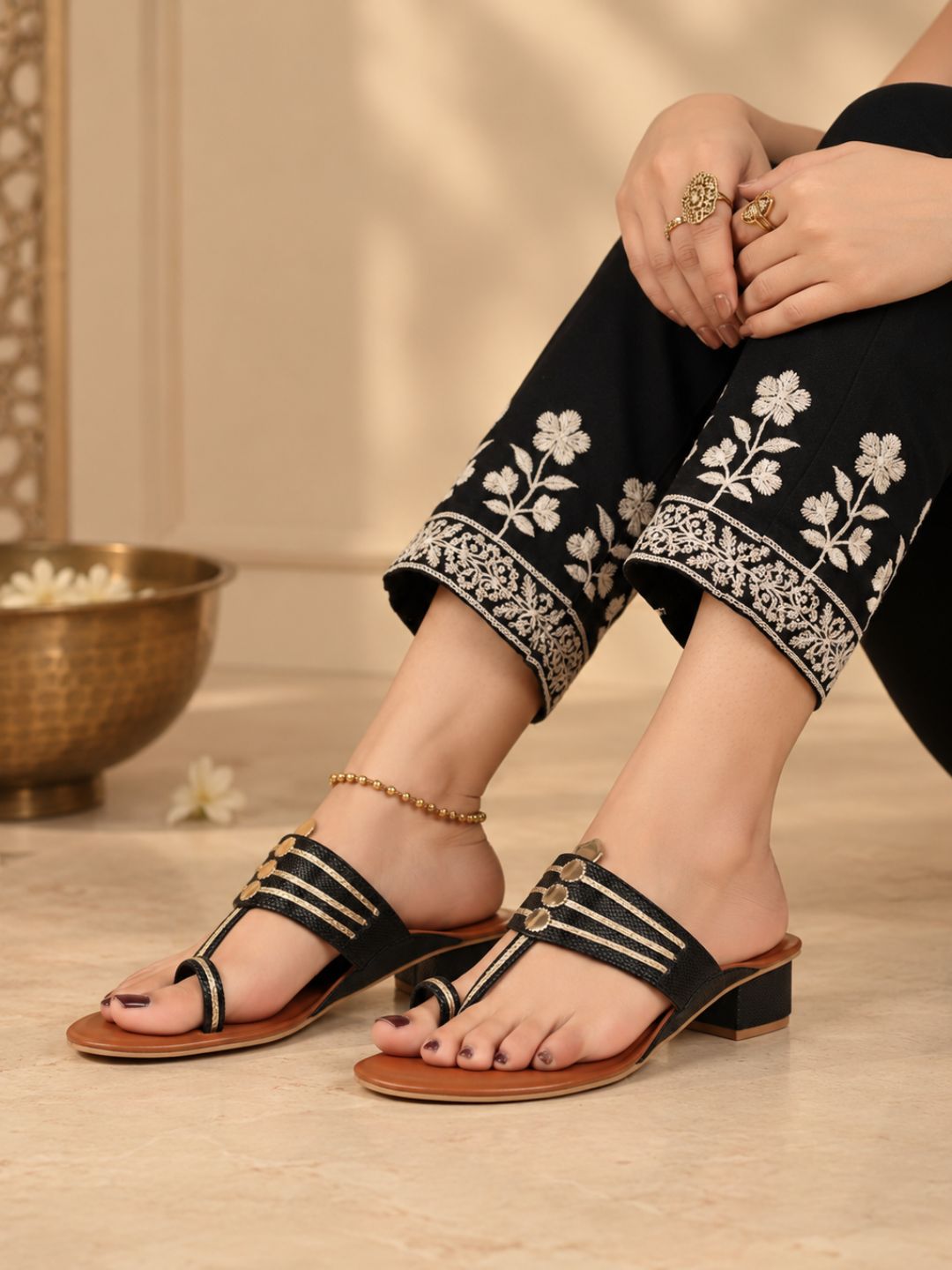 Womens Black Ethnic Embellished Round Toe Shape Block Heels