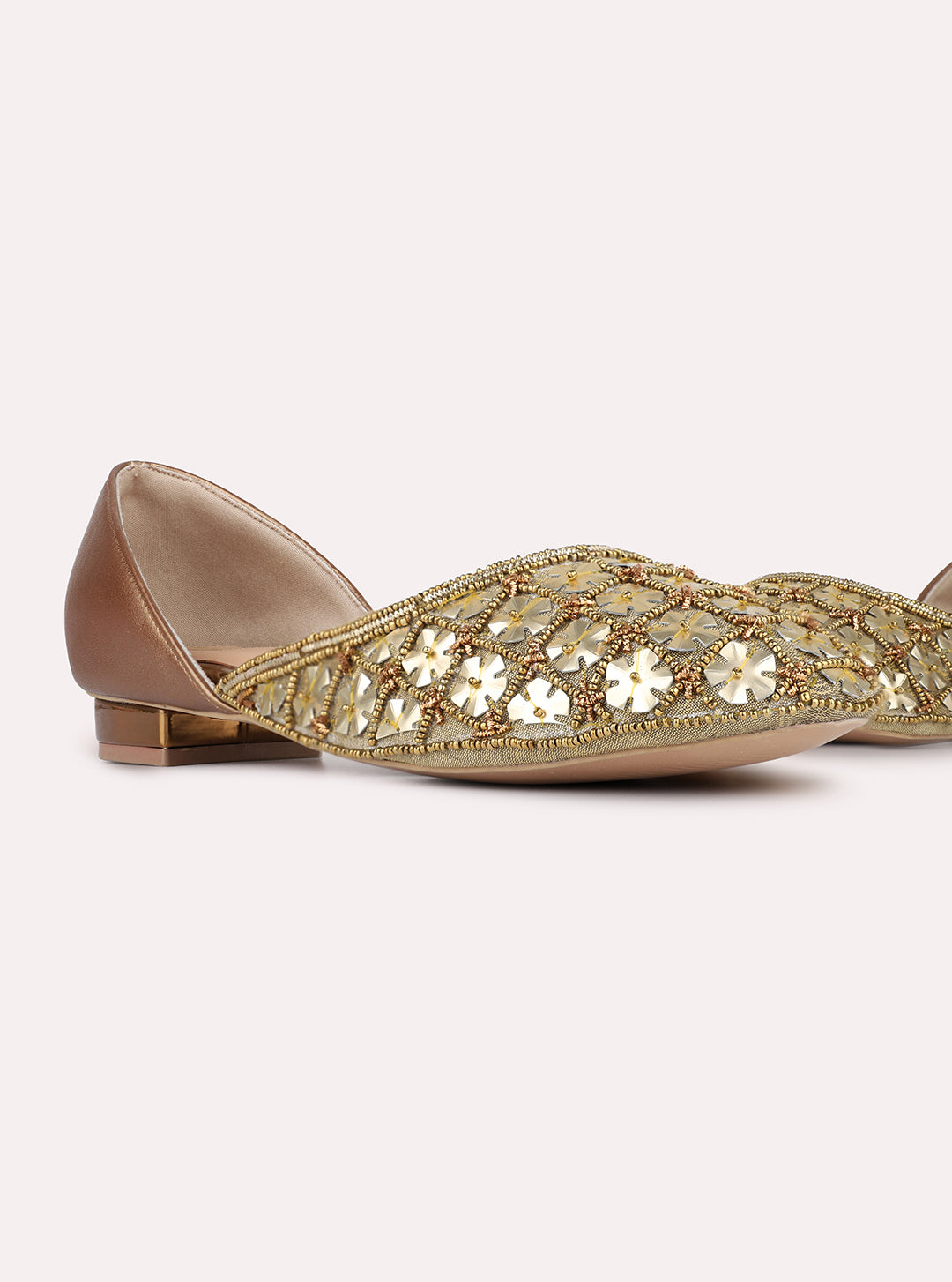 Womens Golden Ethnic Embellished Pattern Round Toe Block Mules