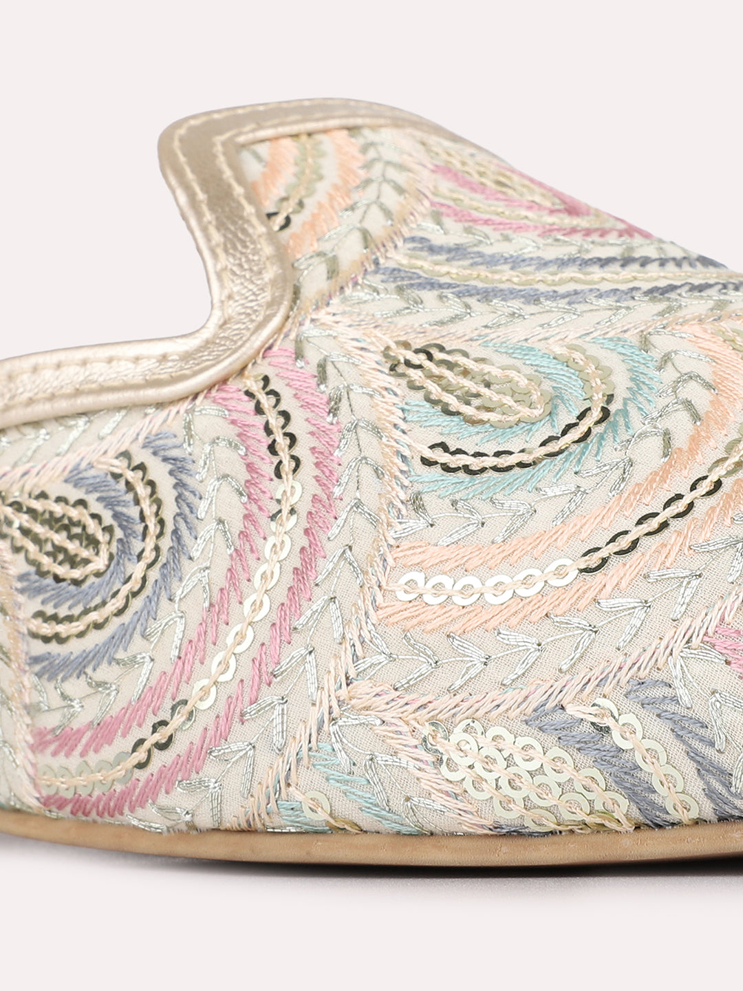 Womens Golden Ethnic Embellished Round Toe Block Mules