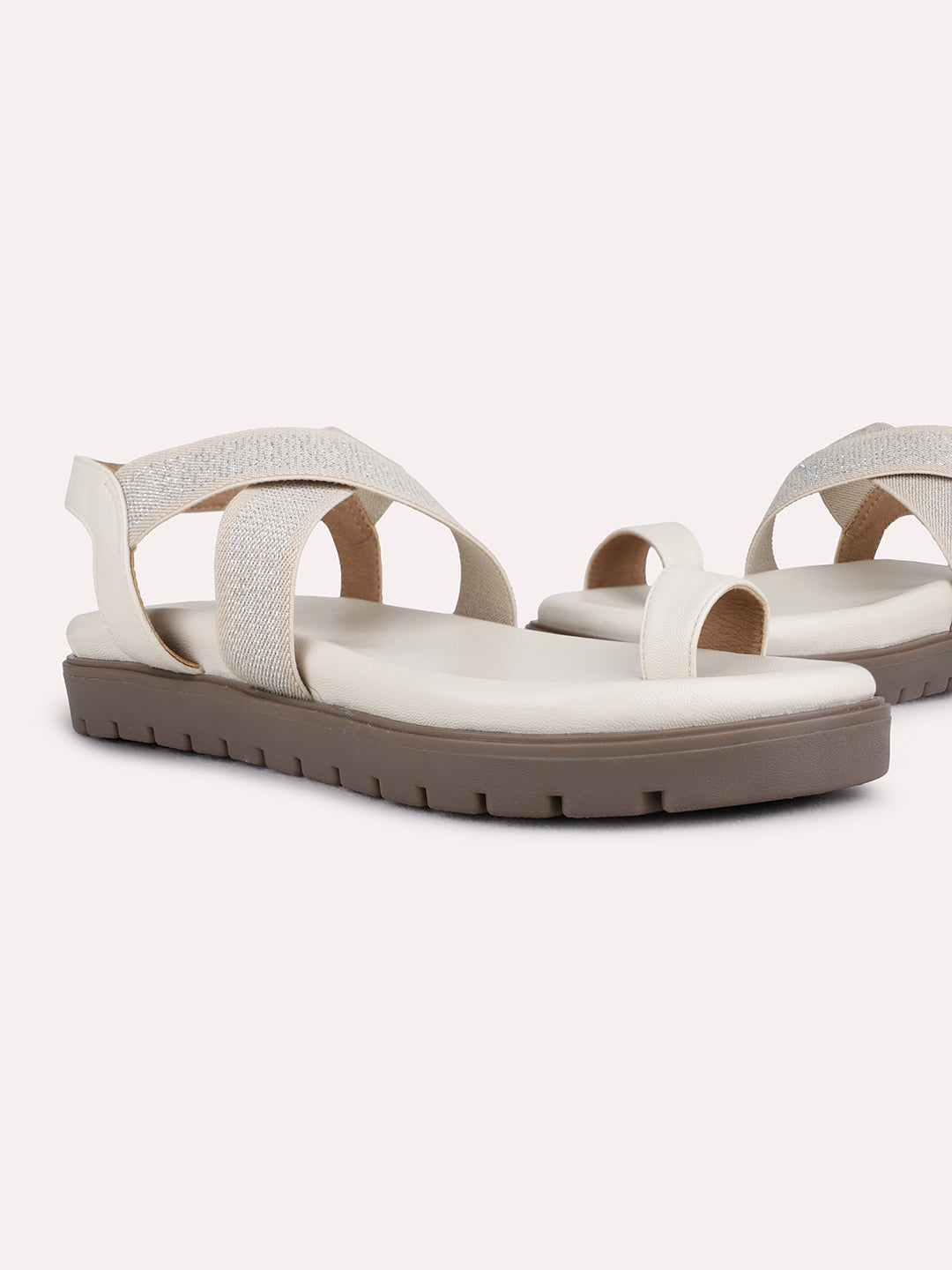 Womens Cream Casual Solid One Toe Flat Sandals