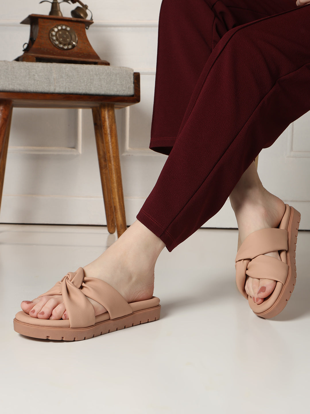 Womens Peach Casual Solid Open Toe Flat Slip-On Sandals