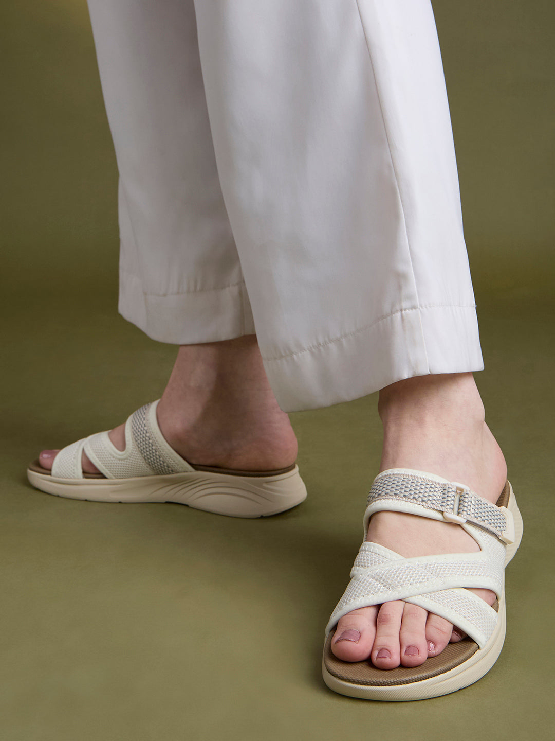 Womens Cream Casual Solid Round Toe Wedge Heel Sandals