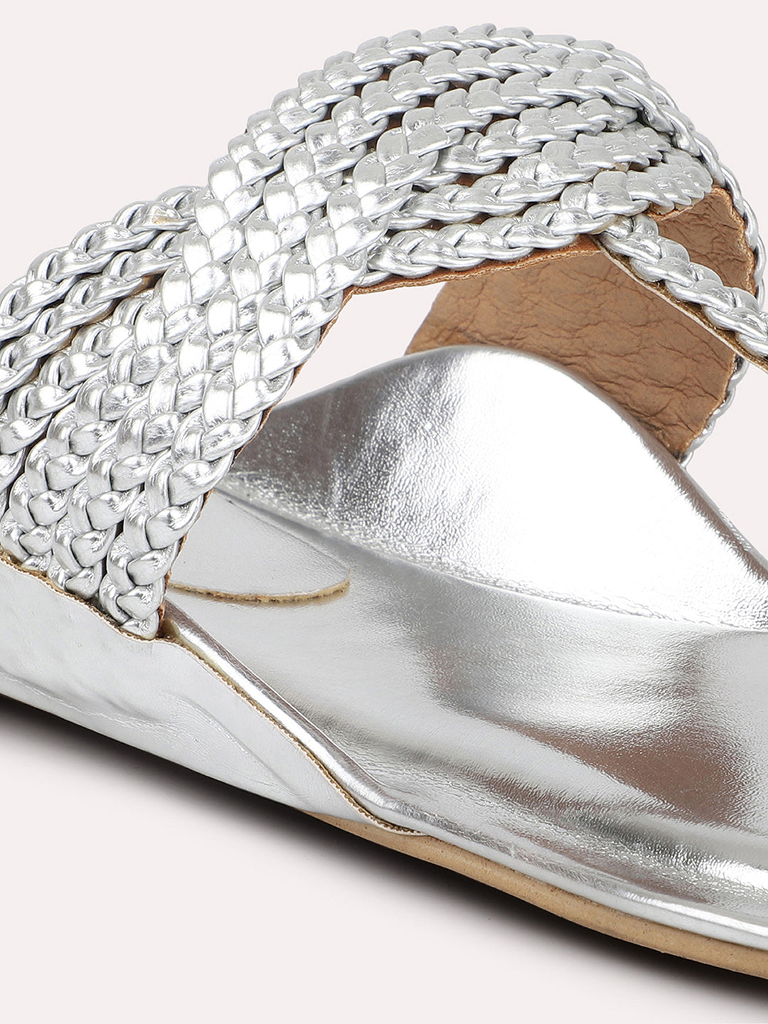 Women Silver Woven Design One Toe Flats