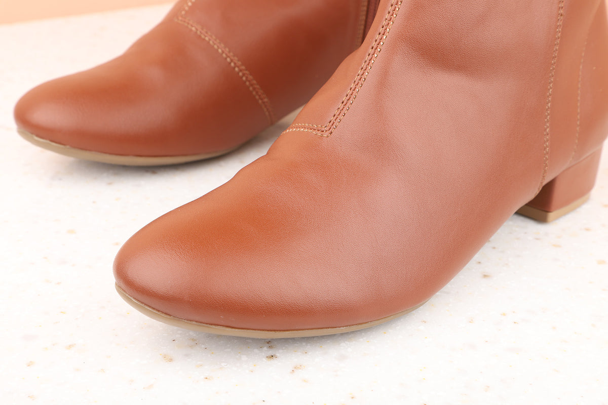 Women Tan Solid Boots