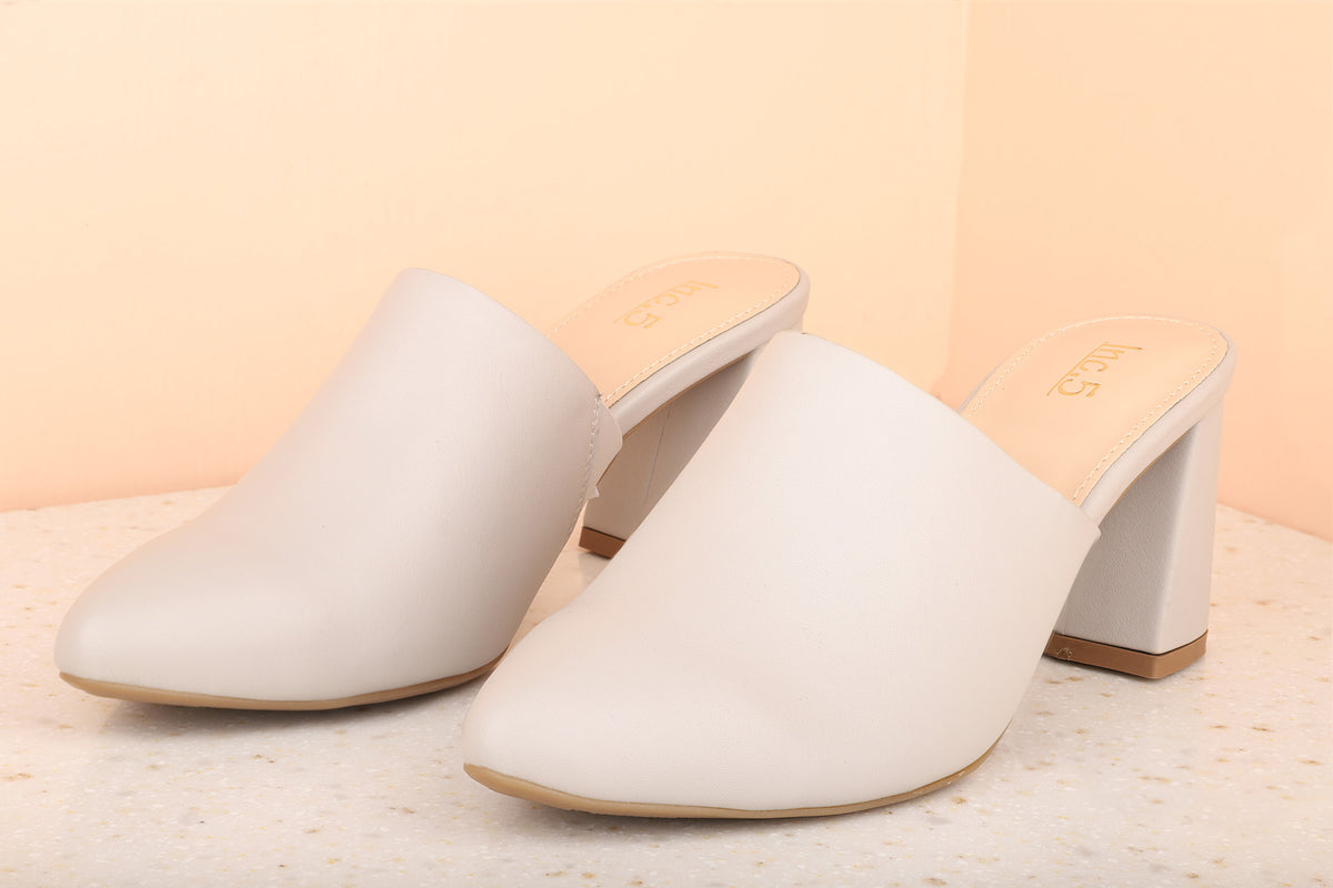 Women Grey Solid Block Mules
