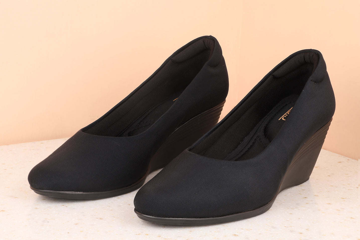 Women Black Solid Wedge Pumps