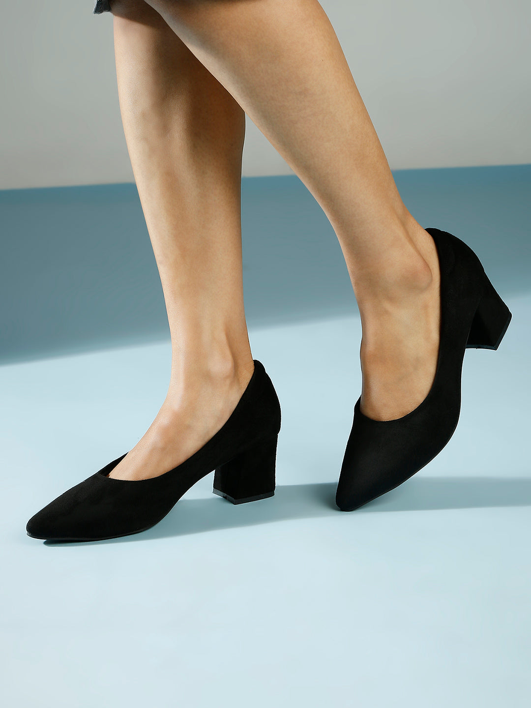 Women Black Pointed Toe Block Heel Pumps