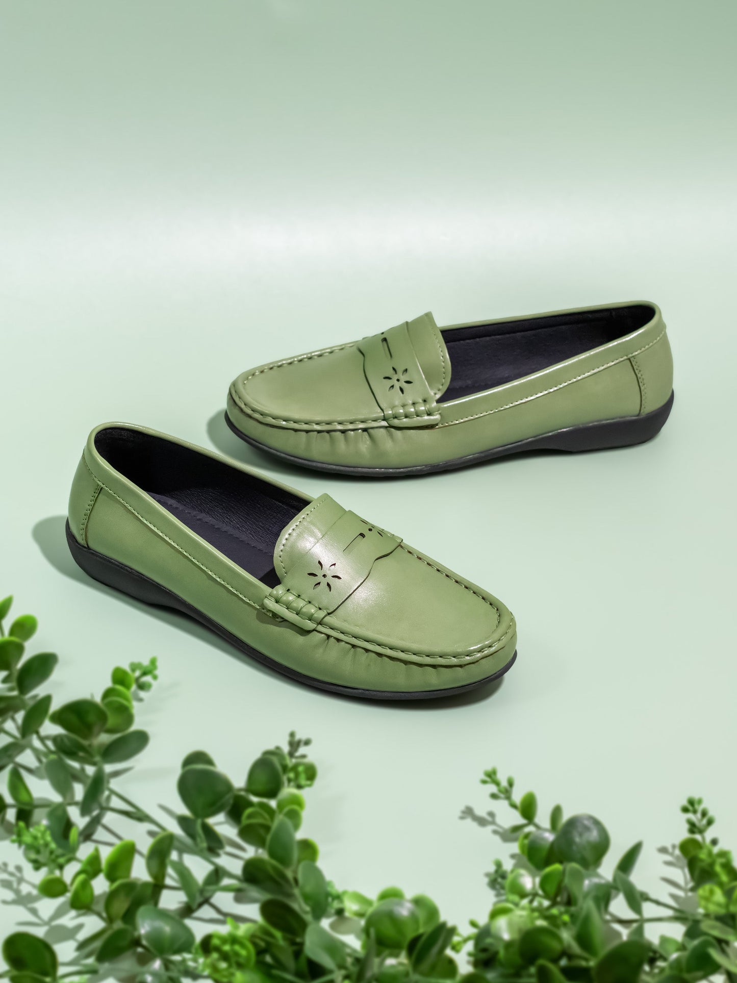 Womens Green Casual Square toe Loafers